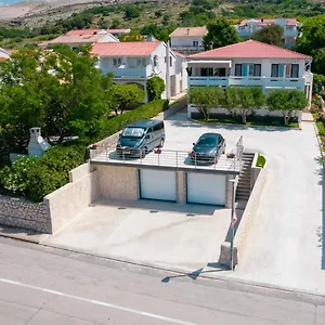 https://apartmani-andreja.hotelinzadar.com