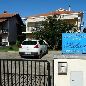 And Michaela Vendégház
